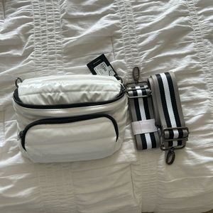 Evereve cross body bag